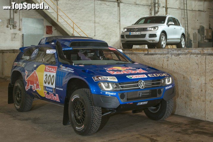 Volkswagen Race Touareg 3 vs sériový Touareg. Vidíte ten rozdiel? :)