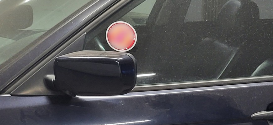 Chcete byť hviezdou internetu? Stačí zaparkovať takto a vulgárna nálepka je vaša