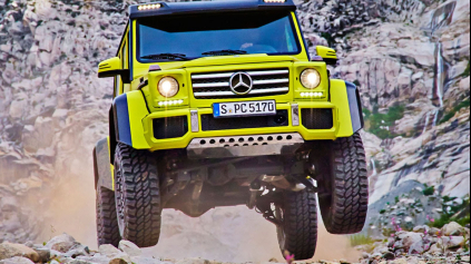 Mercedes pripravuje ozrutný off-road G65 AMG 4x4^2 bez strechy