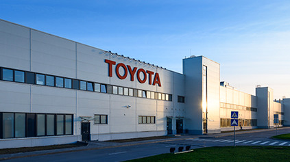 TOYOTA ROK 2021 NASTAVILA ODVÁŽNE. PLÁNUJE POSTAVIŤ AŽ 9,2 MIL. VOZIDIEL