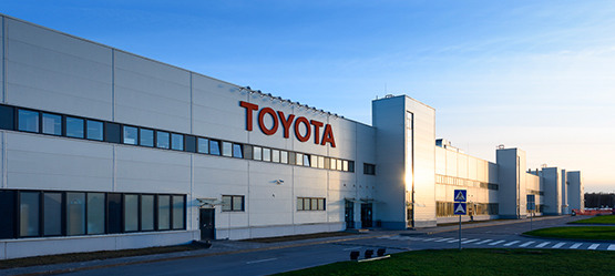 Toyota rok 2021 nastavila odvážne. Plánuje postaviť až 9,2 mil. vozidiel