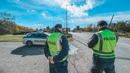 POLICAJTI NEPOZNALI TAKÝ VODIČÁK. PROBLÉMY PRE MOTORISTU A ZÁDRHEL PRE CESTNÉ KONTROLY