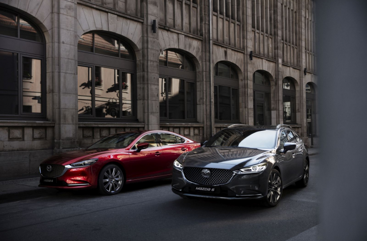 NOVÁ MAZDA 6 V ŽENEVE PO BOKU SKYACTIV-X A DIZAJNOVÝCH ŠTÚDIÍ