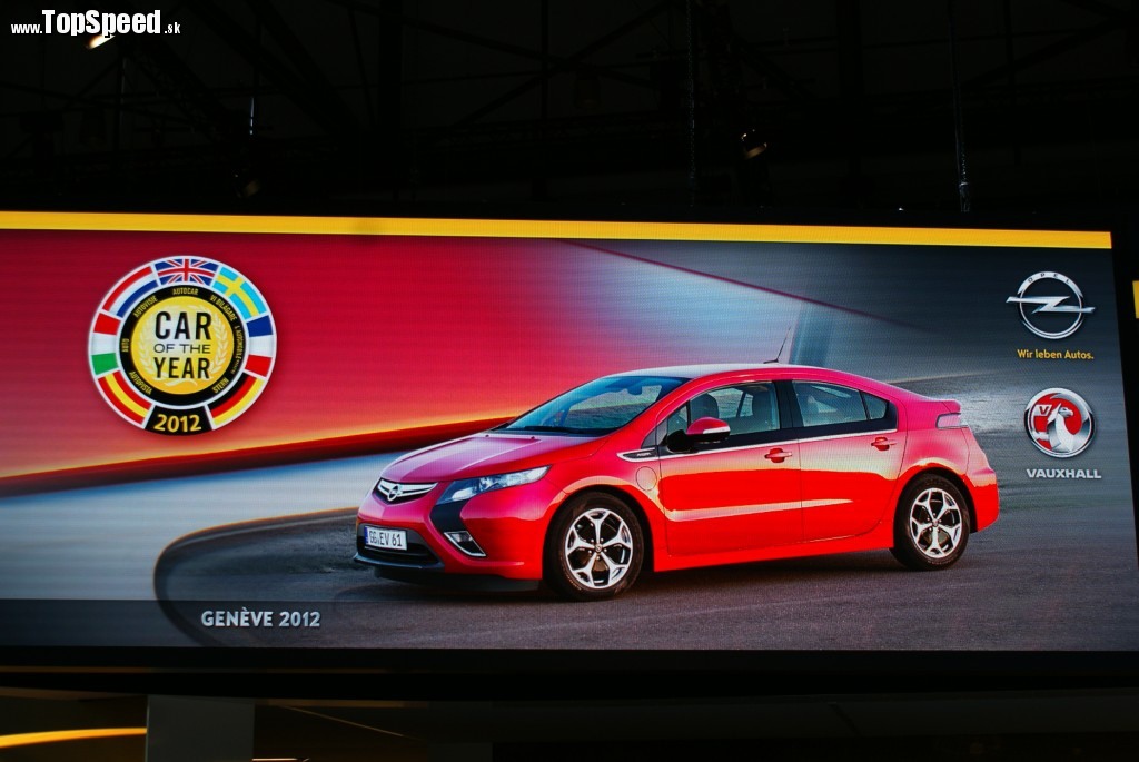 Opel Ampera je auto roka 2012!