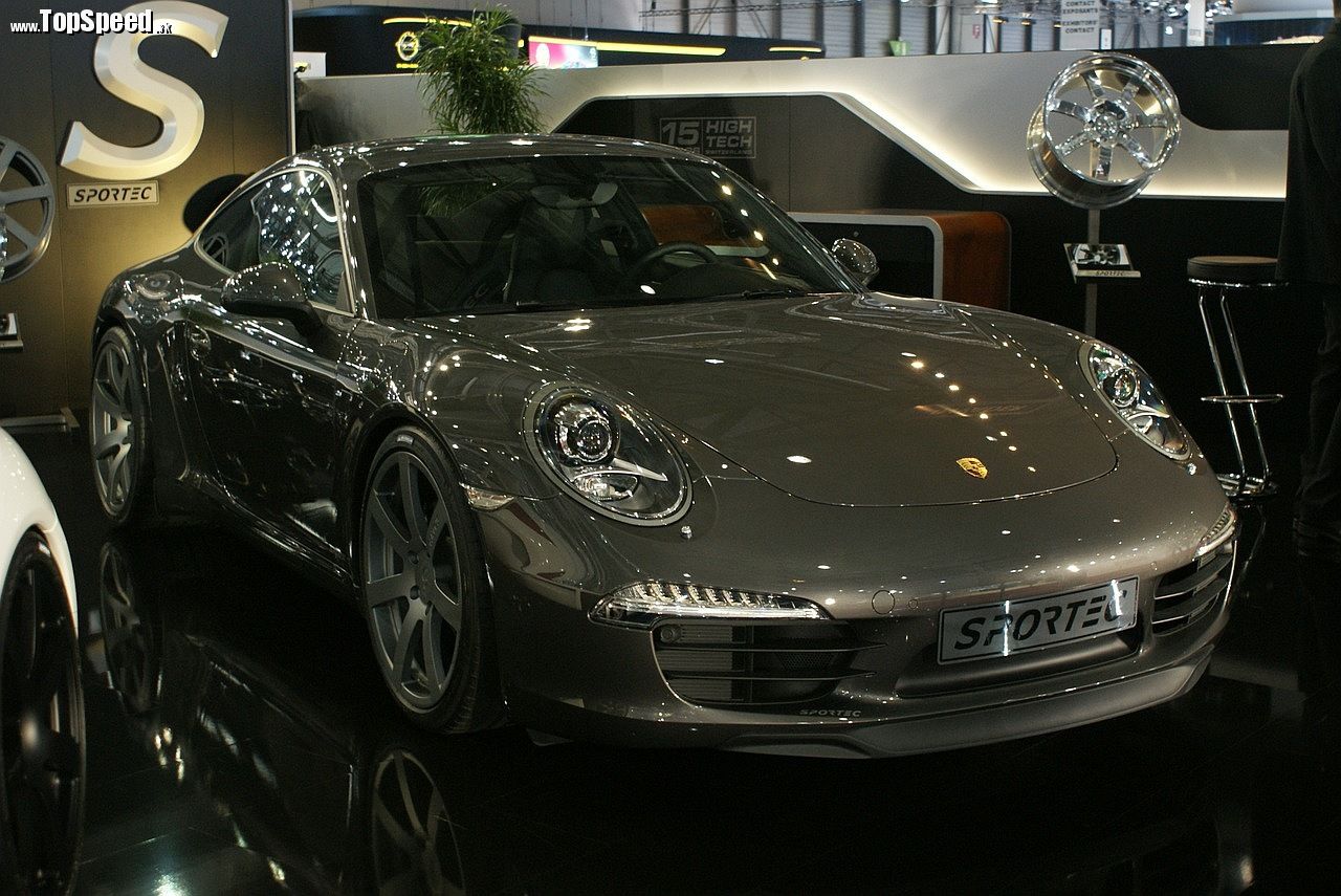 Poslednou variáciou na Porsche 911 Carrera je decentná práca od švajčiarskych Sportec