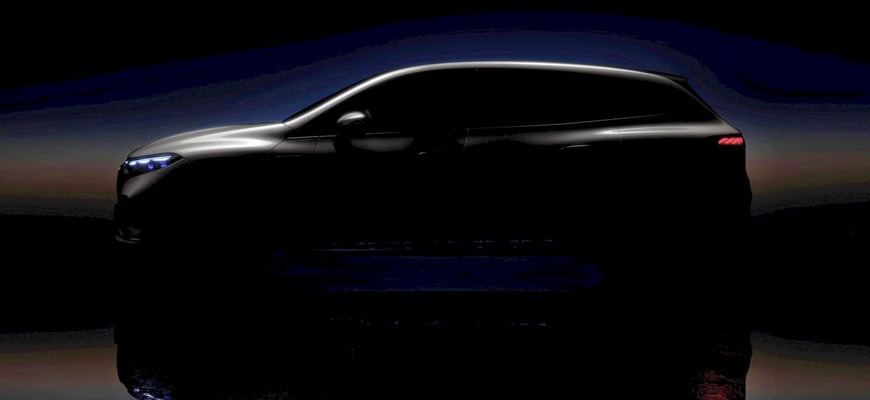 Mercedes nás láka na nové EQS SUV, bude to sedemmiestny elektrický luxus s pohonom 4Matic