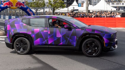 RADIKÁLNA NOVÁ HONDA MÁ ZA SEBOU VEREJNÚ PREMIÉRU! RIVALA TESLY MODEL Y OSEDLAL MAJSTER SVETA F1