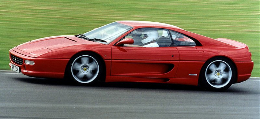 Pocta legende Ferrari F355