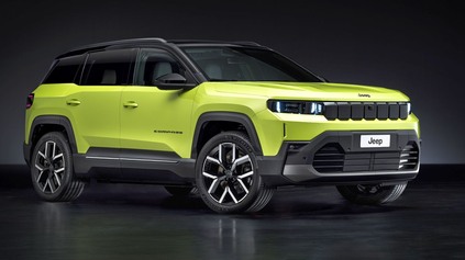 NOVÝ JEEP COMPASS OFICIÁLNE! 650 KILOMETROV NA BATERKU, ALE KÚPITE HO AJ SO SPAĽOVACÍMI MOTORMI