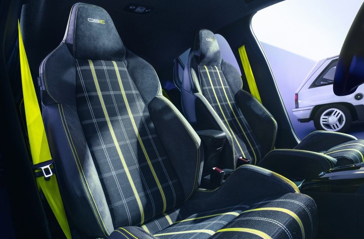 NOVÝ OPEL CORSA GSE OFICIÁLNE: NÁVRAT STAREJ ZNÁMEJ ZBRANE, TENTOKRÁT ALE BEZ BENZÍNU