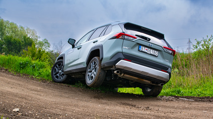 TEST TOYOTA RAV4 ADVENTURE - KAMARÁT DO NEČASU