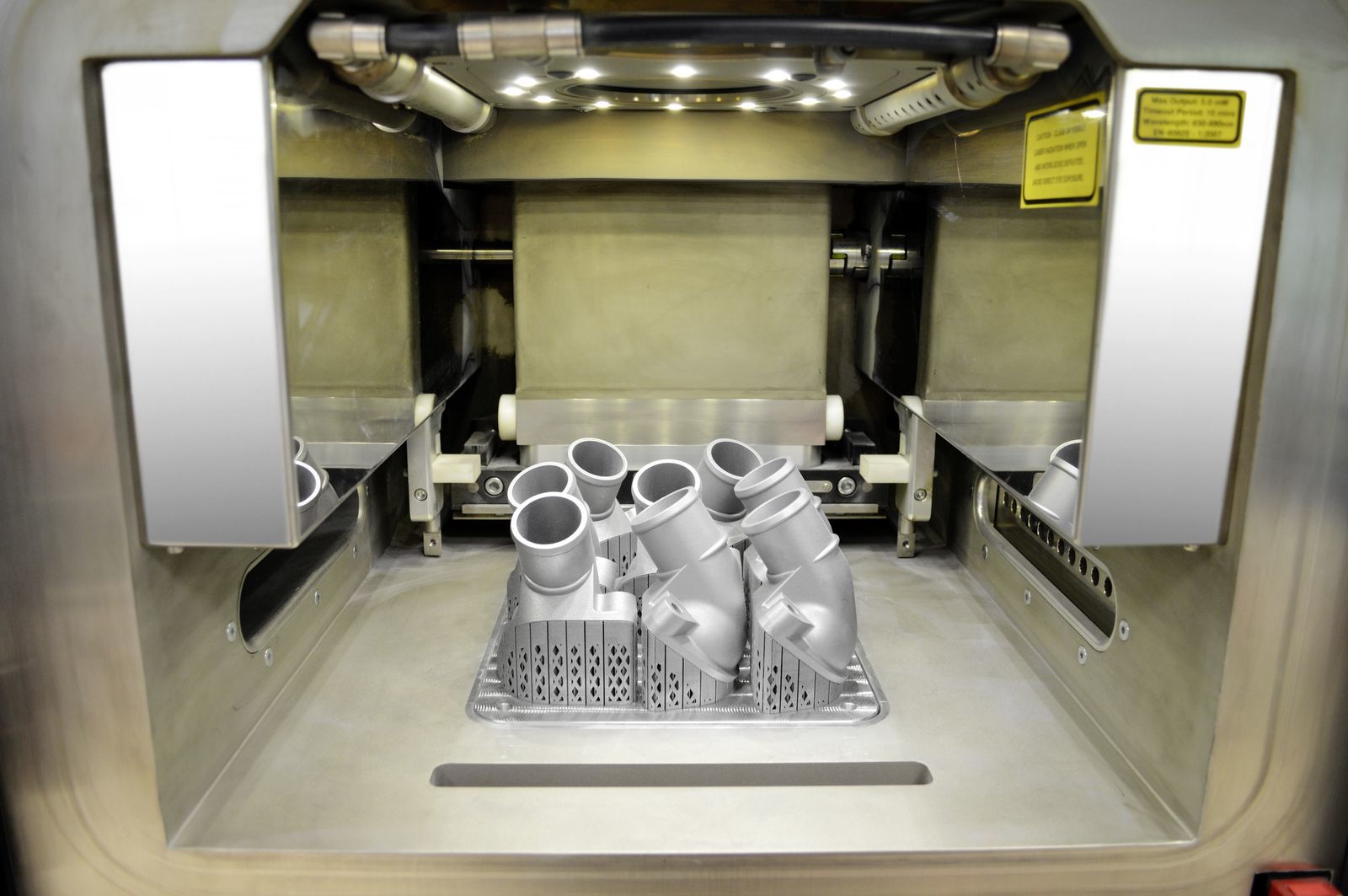 kovové súčiastky na 3D tlačiarni