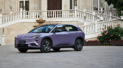 NOVÉ HONGQI EHS7 NA SLOVENSKOM TRHU: ELEKTRICKÉ SUV, KTORÉ PRIŤAHUJE POZORNOSŤ!