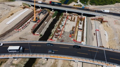 OBCHVAT BRATISLAVY SA MENÍ: DENNE ODĽAHČIL CENTRUM O 2100 KAMIÓNOV!