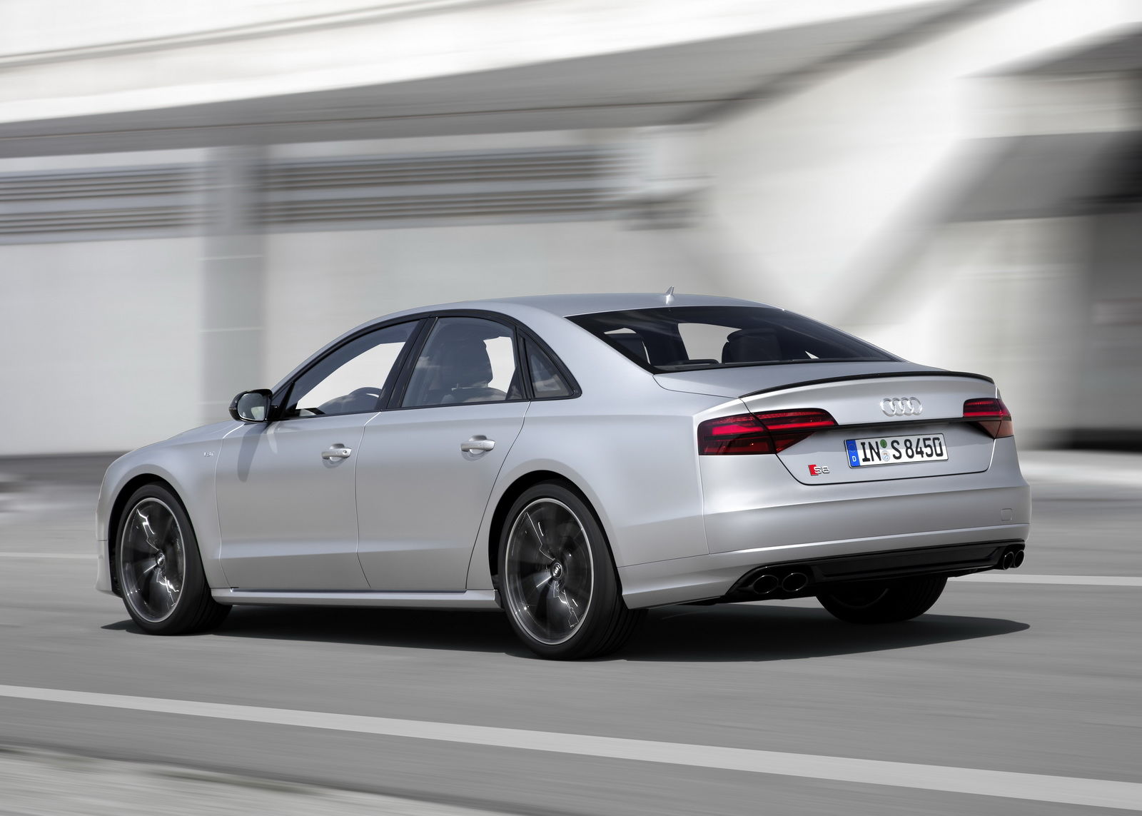 Audi S8 Plus