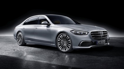 Mercedes stále naplno verí sedanom, napriek tomu, že sú SUV autá tak populárne