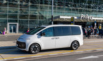 Test Hyundai Staria hybrid: ideál letiskových transferov?