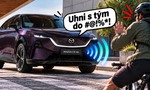 Mazda CX-6e dokáže vulgárne nadávať cyklistom aj chodcom!