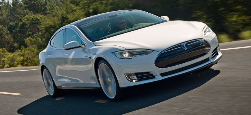 Tesla Model S prichádza do Európy. Vykašle sa na objednávky v USA?