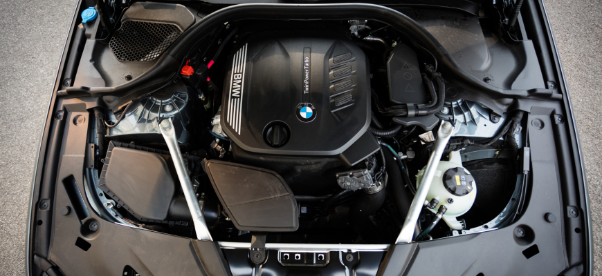 BMW plánuje spaľovací motor vyrábať ďalších 30 rokov