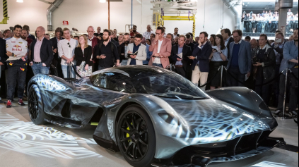 Aston Martin Red Bull 001 sa bude volať Valkyrie