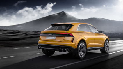 476 koňový Audi Q8 sport concept ukazuje pohon budúcnosti