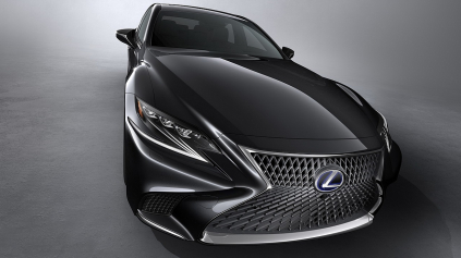 NOVÝ LEXUS LS500 A LS500H PODROBNEJŠIE