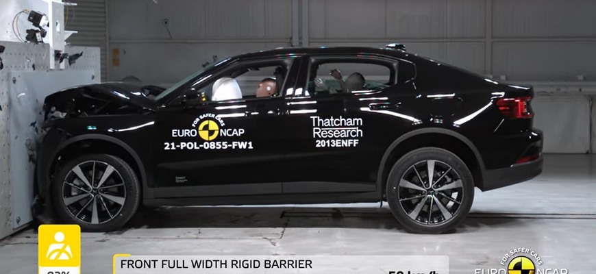 Komisári z Euro NCAP Polestar 2 ohodnotili na 5 hviezdičiek