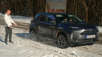 Test Toyota Yaris Cross hybrid AWD-i - načo má štvorkolku a čo s ňou dokáže?