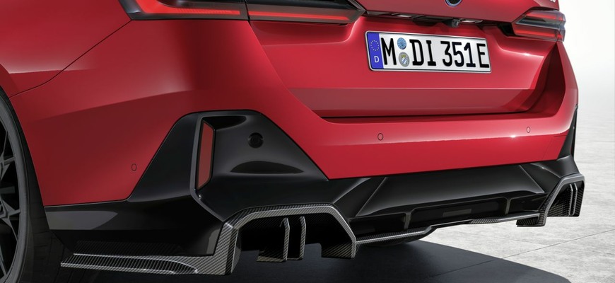 Komponenty M Performance pre BMW 5 Touring. Továrenský tuning, ak sa chcete odlišovať