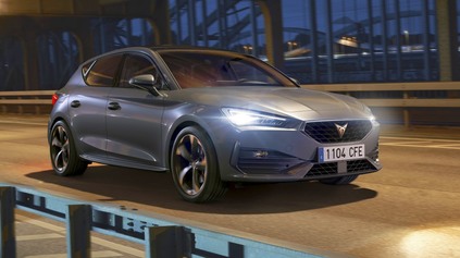 CUPRA LEON DOSTANE NOVÉ ZÁKLADNÉ MOTORY, O DÔVOD VIAC CHCIEŤ JU RADŠEJ AKO SEAT LEON