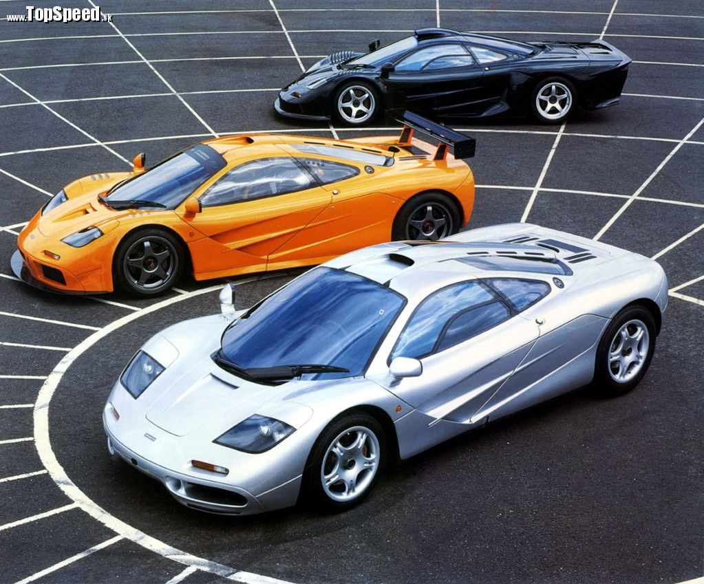 McLaren F1 je legenda, ktorá má výborný dvanásťvalec od BMW s objemom 6,1 litra.