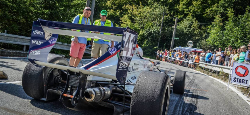 Jozef Béreš ml. na Qalt Cupe predviedol Formula Renault