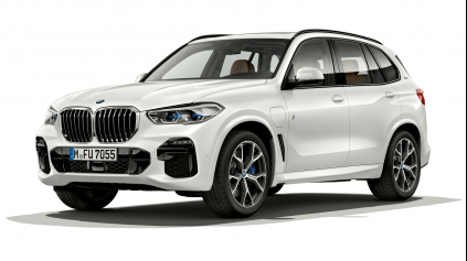 Plug-in hybrid BMW X5 dostalo 6 valec