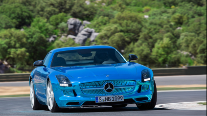 Pripravovaný Mercedes elektromobil by mal disponovať dojazdom 500 km