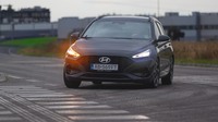 TEST HYUNDAI I30 KOMBI 1.6 T-GDI: VYVAŽUJE NÍZKA CENA NEDOSTATKY?