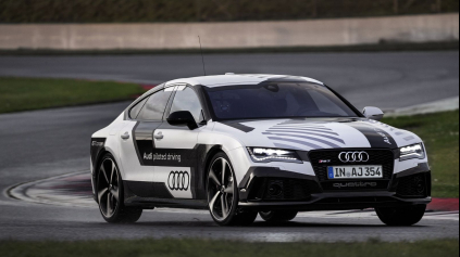 AUDI RS7 JAZDILO NA HOCKENHEIMRINGU BEZ PILOTA. NEBOLO TO PRVÝKRÁT!