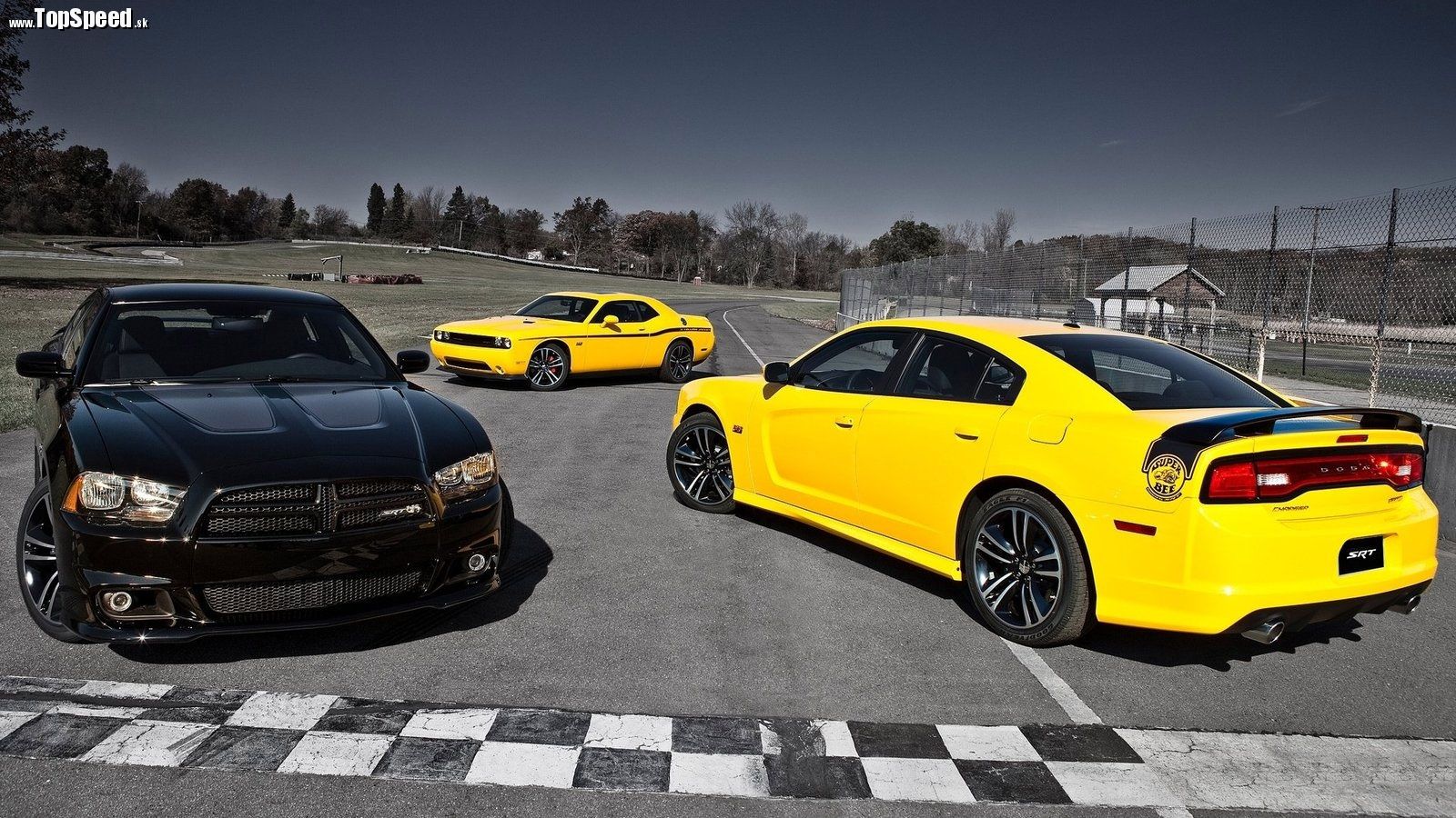 Dodge Charger SRT8 Super Bee