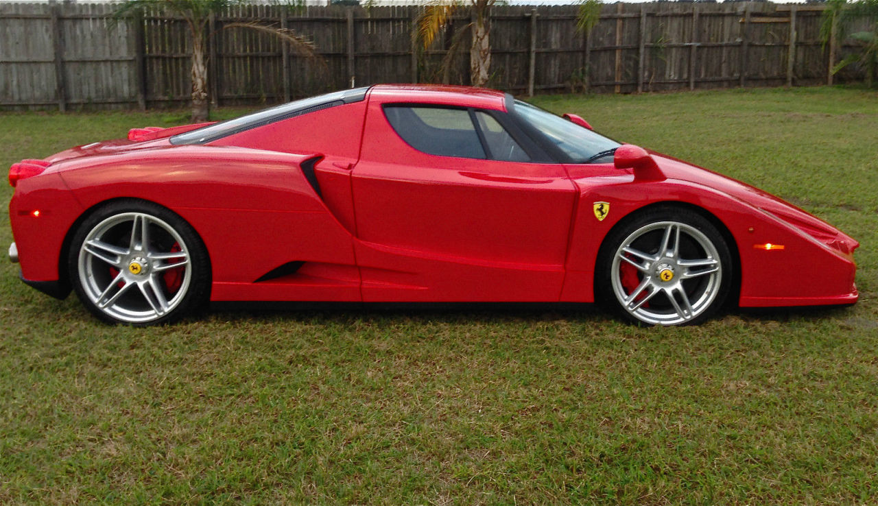 Ferrari Enzo replika