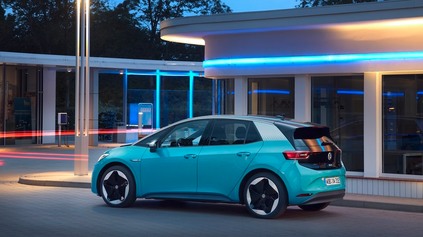 AKTUALIZÁCIA AUTA ONLINE? VOLKSWAGEN SPÚŠŤA AKTUALIZÁCIE CEZ INTERNET