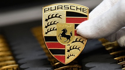 KONFLIKT NA UKRAJINE MÁ ĎALŠIU OBEŤ. PORSCHE ZREJME ZASTAVÍ VÝROBU SKORO VŠETKÝCH MODELOV