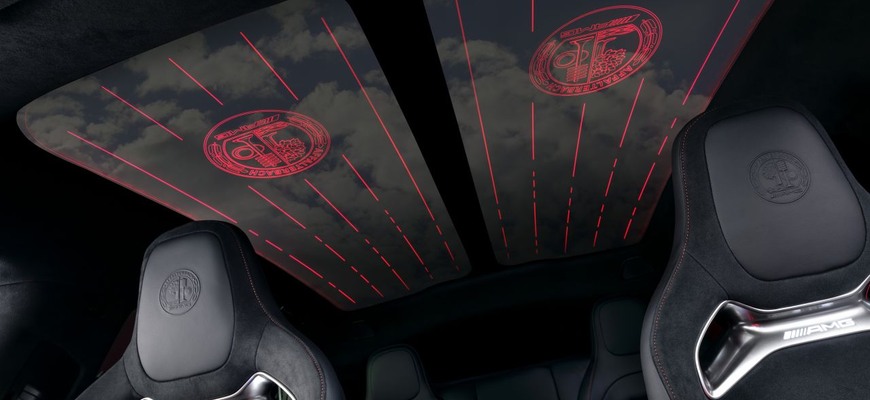 Nový Mercedes-AMG GT odhalil interiér. Palubnou doskou prekvapí pozitívne, ale nie vo všetkom