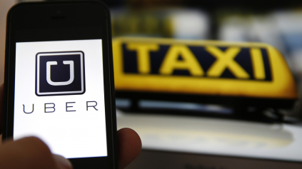 Nie len taxikári majú problém s UBER-om