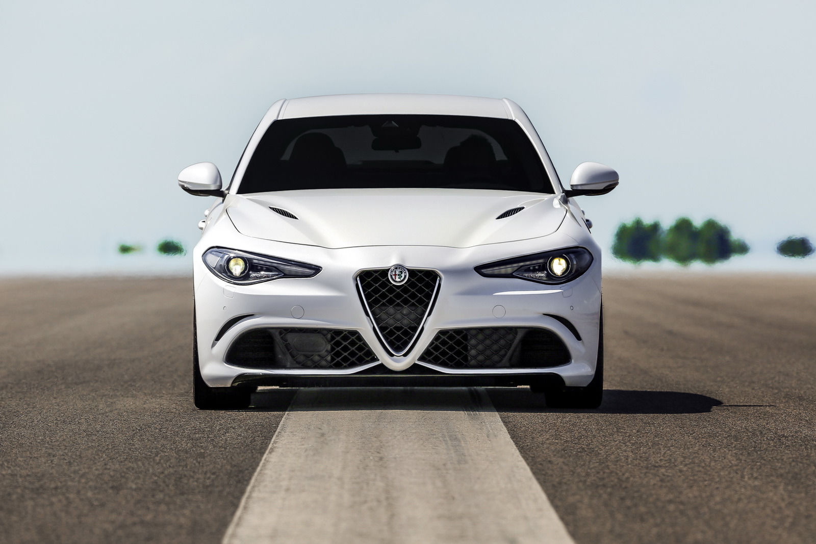 Alfa Giulia hybrid bude vraj kupé s 641 k