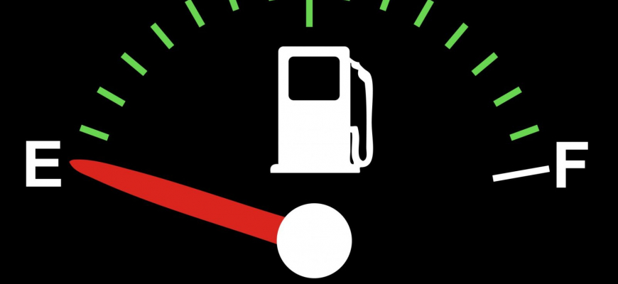 Cena benzínu a nafty dosahuje tohtoročné maximá