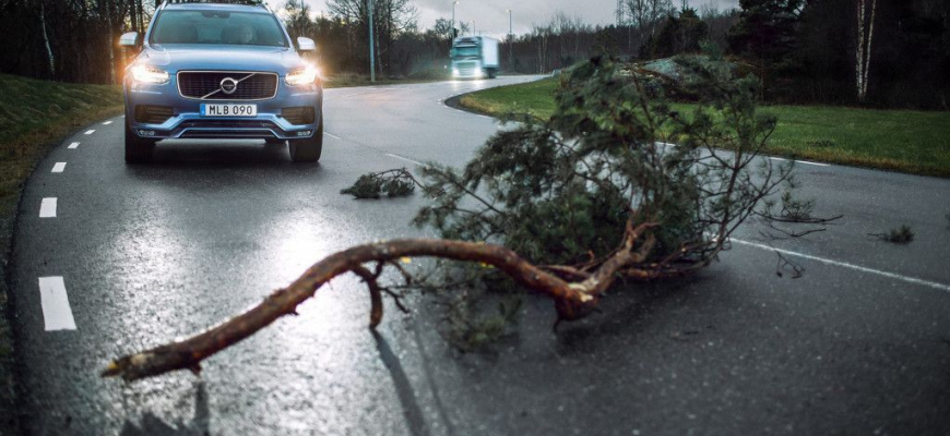 Volvo osobné a nákladné autá prepojí. Kvôli bezpečnosti