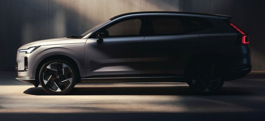 Nové Volvo XC70 prejde podobnou premenou ako Subaru Outback. Z kombi bude SUV