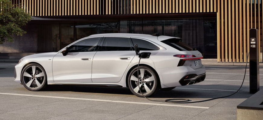 Aj Audi A6 so spaľovacími motormi len na elektrinu. Nový plug-in hybrid zvládne viac ako 100 km