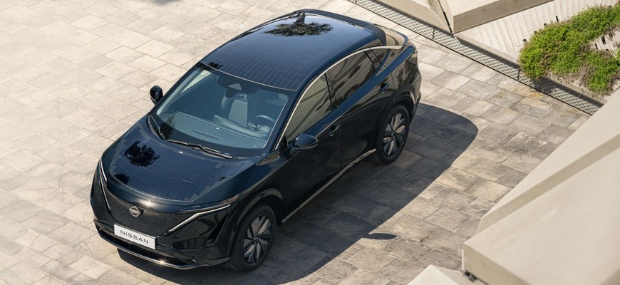 Nissan sľubuje bezplatné nabíjanie. Solárne panely predĺžia dojazd, vyplatí sa to?