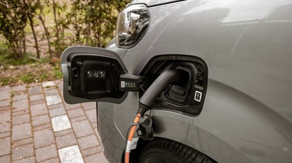 Eurokomisár chce presadiť zákaz benzínových dodávkových áut. Platiť má od roku 2027